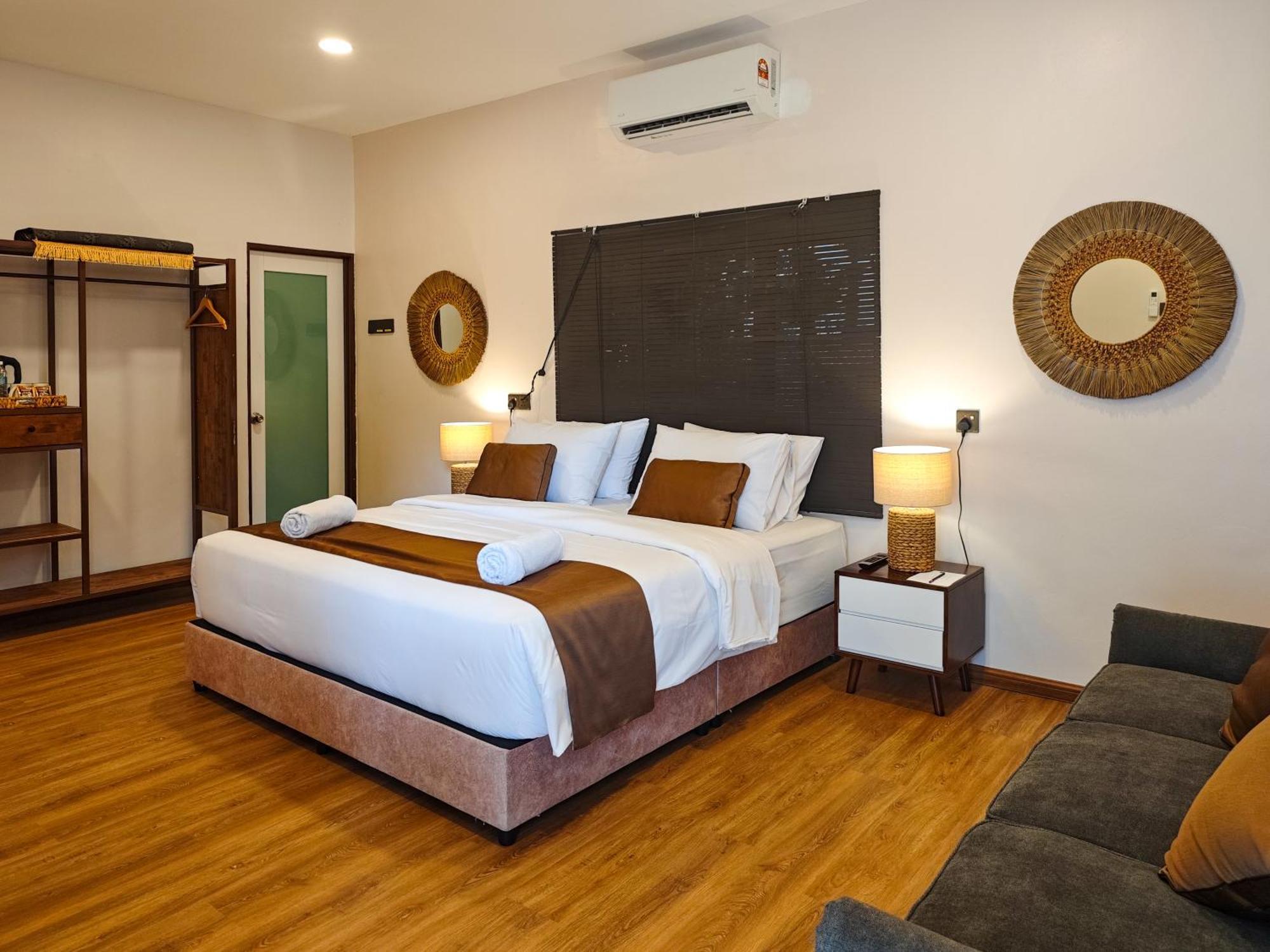 Mulyo Hotel Port Dickson Extérieur photo